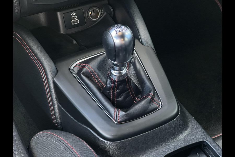 Ford FOCUS Wagon 1.0 EcoBoost Hybrid ST Line X | Wegklapbare trekhaak | Winter pack | AGR-stoelen | Bang&Olufsen | Elektrische achterklep