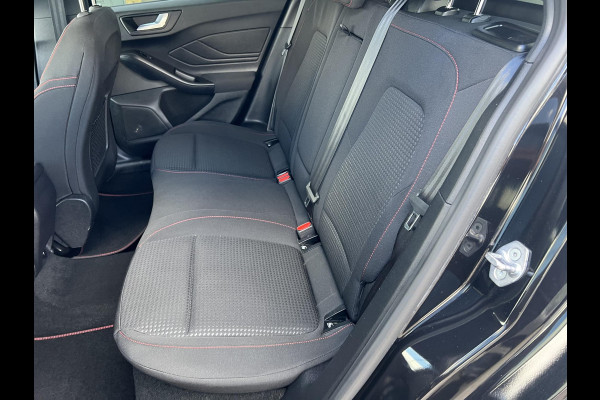 Ford FOCUS Wagon 1.0 EcoBoost Hybrid ST Line X | Wegklapbare trekhaak | Winter pack | AGR-stoelen | Bang&Olufsen | Elektrische achterklep