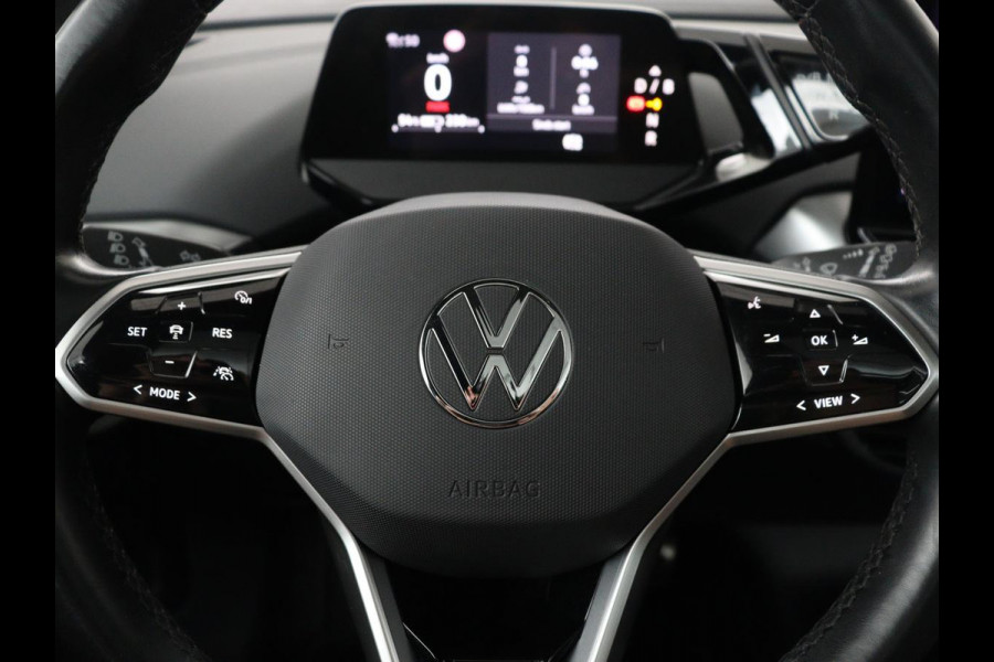 Volkswagen ID.4 First Max 77 kWh | SOH 91,9% | Panoramadak | Leder/alcantara | Memory | Stuur/stoel verwarming | Adaptive cruise | 360 camera | Dodehoek detectie | Carplay | Sfeerverlichting |
