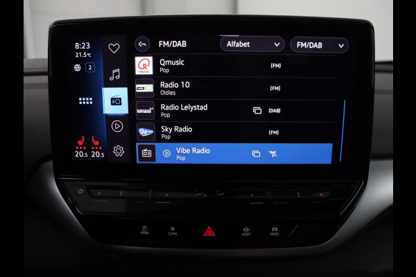 Volkswagen ID.4 First Max 77 kWh | SOH 91,9% | Panoramadak | Leder/alcantara | Memory | Stuur/stoel verwarming | Adaptive cruise | 360 camera | Dodehoek detectie | Carplay | Sfeerverlichting |