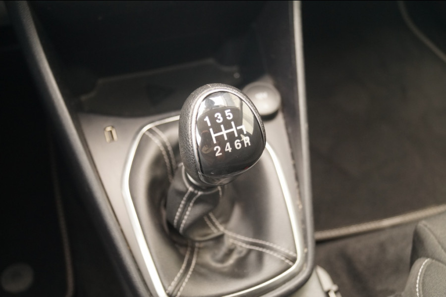 Ford Fiesta 1.0 EcoBoost 125pk Hybrid Titanium -ECC-CAM-TREKHAAK-