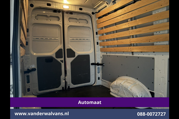 Volkswagen Crafter 2.0 TDI 141pk Automaat L3H3 L2H2 Euro6 Airco | Camera | Apple Carplay | 3000kg Trekhaak | Cruisecontrol Sidebars, Bijrijdersbank