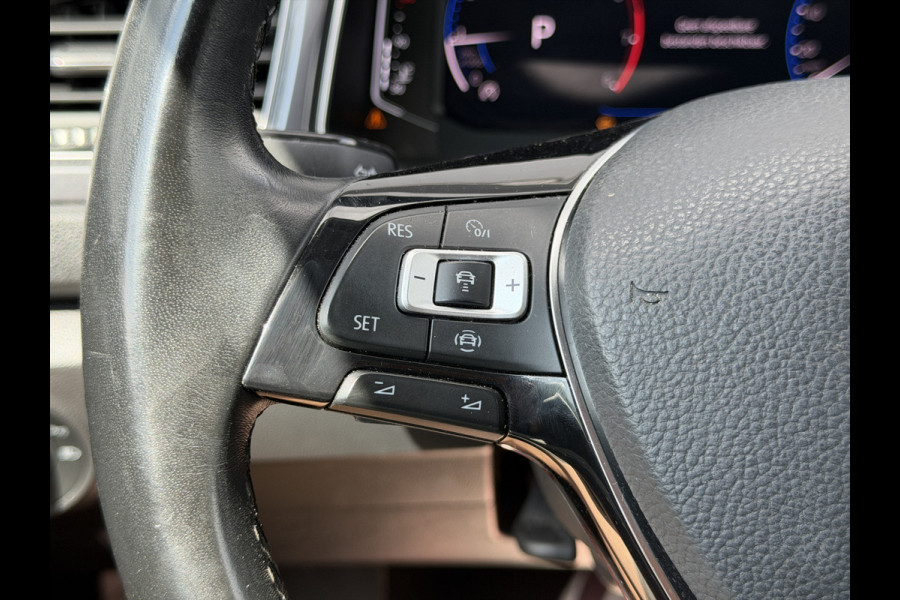 Volkswagen T-Roc BWJ 2021 | 1.5TSI 150PK Sport Business R AUTOMAAT | CLIMA | NAVI | DIGI DASH | 19'' LMV | PDC 2X | CARPLAY | DONKER GLAS | STOELVERW |