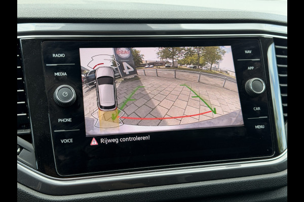 Volkswagen T-Roc BWJ 2021 | 1.5TSI 150PK Sport Business R AUTOMAAT | CLIMA | NAVI | DIGI DASH | 19'' LMV | PDC 2X | CARPLAY | DONKER GLAS | STOELVERW |