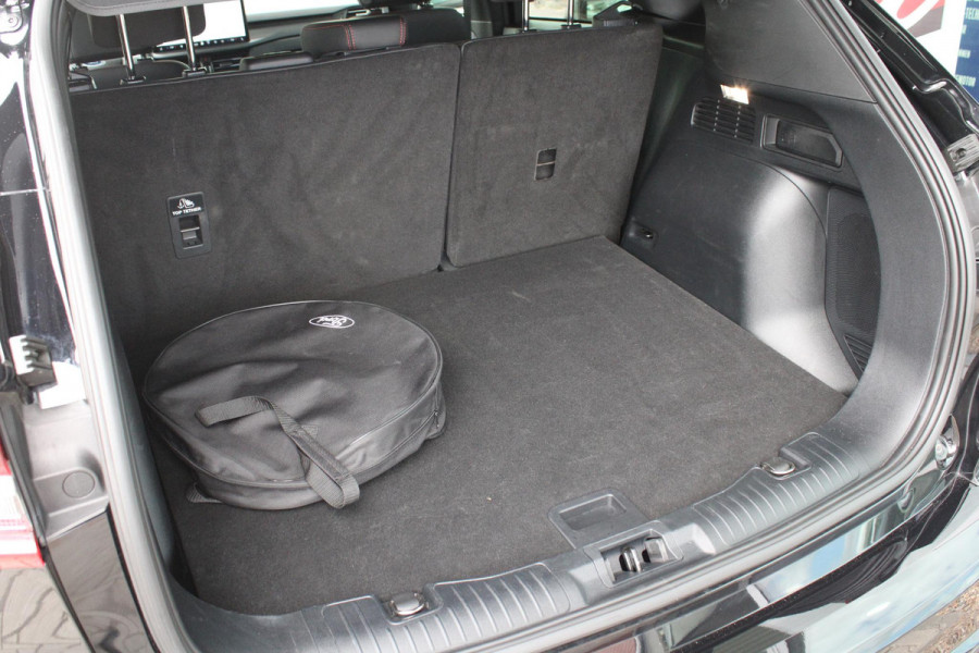Ford Kuga 2.5 PHEV ST-Line X | Wegklapbare trekhaak | Panoramadak | 19 inch | Technology Pack | Winter Pack