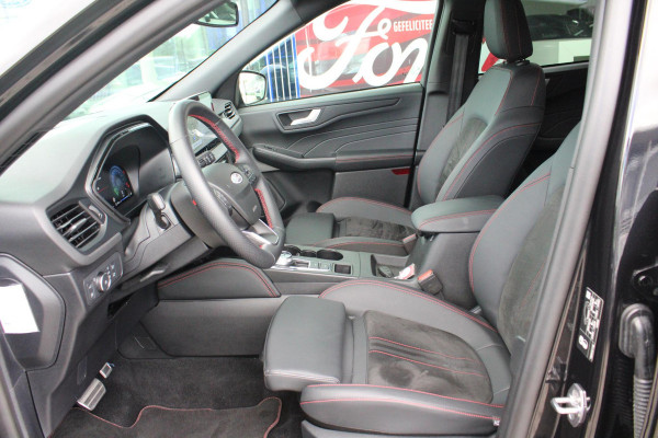Ford Kuga 2.5 PHEV ST-Line X | Wegklapbare trekhaak | Panoramadak | 19 inch | Technology Pack | Winter Pack