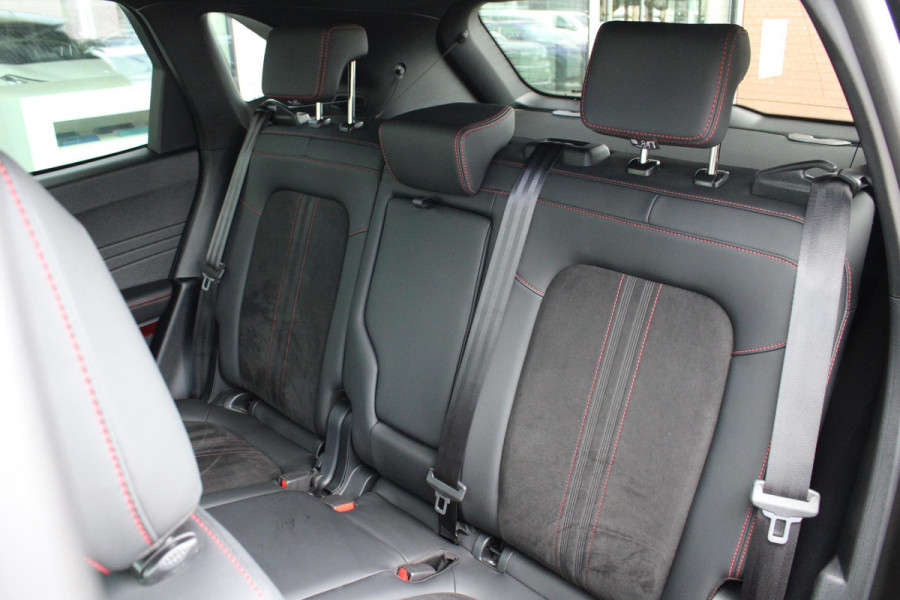 Ford Kuga 2.5 PHEV ST-Line X | Wegklapbare trekhaak | Panoramadak | 19 inch | Technology Pack | Winter Pack