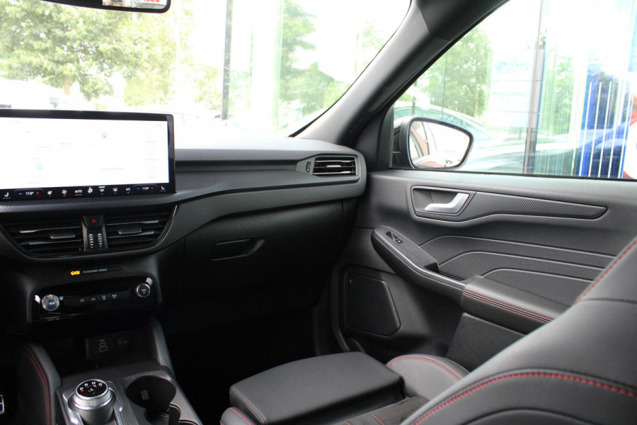 Ford Kuga 2.5 PHEV ST-Line X | Wegklapbare trekhaak | Panoramadak | 19 inch | Technology Pack | Winter Pack