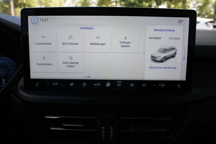 Ford Kuga 2.5 PHEV ST-Line X | Wegklapbare trekhaak | Panoramadak | 19 inch | Technology Pack | Winter Pack