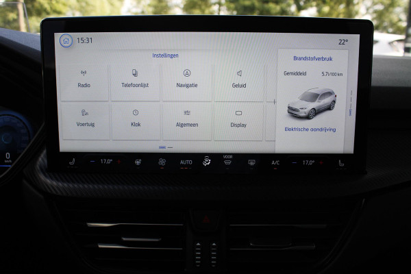 Ford Kuga 2.5 PHEV ST-Line X | Wegklapbare trekhaak | Panoramadak | 19 inch | Technology Pack | Winter Pack