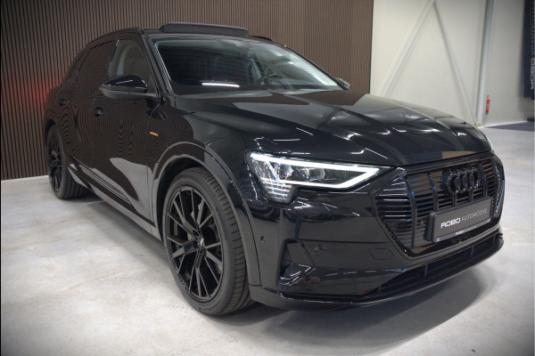 Audi e-tron e-tron 50 quattro Launch edition plus 71 kWh | Panoramadak | Stoelverwarming | Memory Seat | Adaptive Cruise Control | Luchtvering | Parkeersensoren | Apple Carplay | Keyless | SOH 83,67%