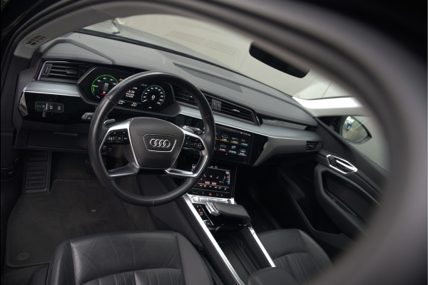 Audi e-tron e-tron 50 quattro Launch edition plus 71 kWh | Panoramadak | Stoelverwarming | Memory Seat | Adaptive Cruise Control | Luchtvering | Parkeersensoren | Apple Carplay | Keyless | SOH 83,67%
