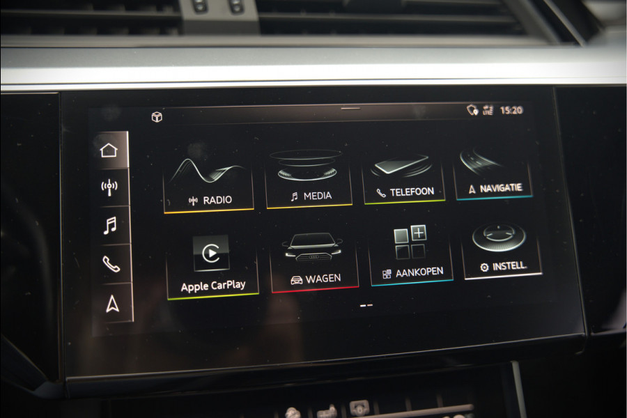 Audi e-tron e-tron 50 quattro Launch edition plus 71 kWh | Panoramadak | Stoelverwarming | Memory Seat | Adaptive Cruise Control | Luchtvering | Parkeersensoren | Apple Carplay | Keyless | SOH 83,67%