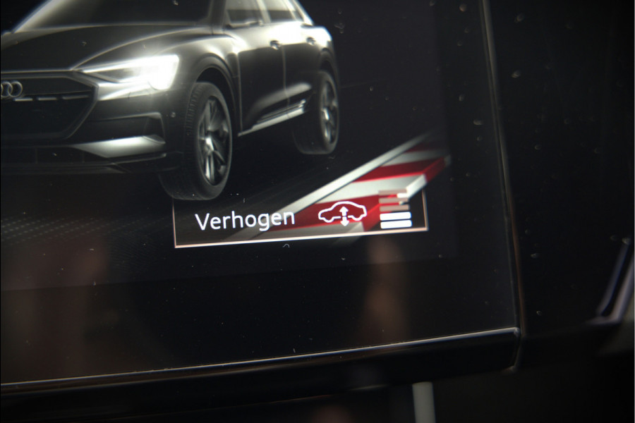 Audi e-tron e-tron 50 quattro Launch edition plus 71 kWh | Panoramadak | Stoelverwarming | Memory Seat | Adaptive Cruise Control | Luchtvering | Parkeersensoren | Apple Carplay | Keyless | SOH 83,67%