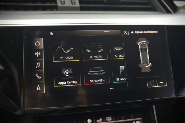 Audi e-tron e-tron 50 quattro Launch edition plus 71 kWh | Panoramadak | Stoelverwarming | Memory Seat | Adaptive Cruise Control | Luchtvering | Parkeersensoren | Apple Carplay | Keyless | SOH 83,67%