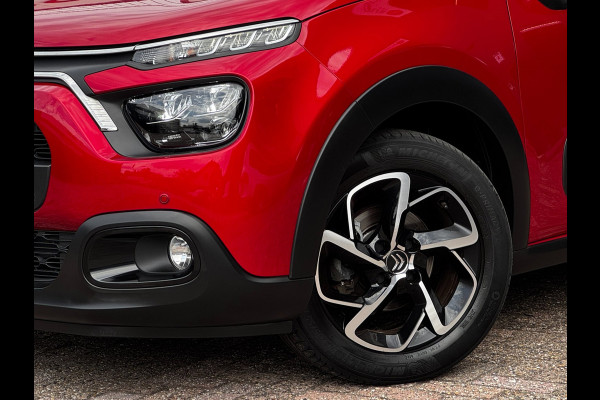 Citroën C3 1.2 PureTech Shine | Automaat | Camera | Stoelverwarming | PDC voor + achter | Navigatie