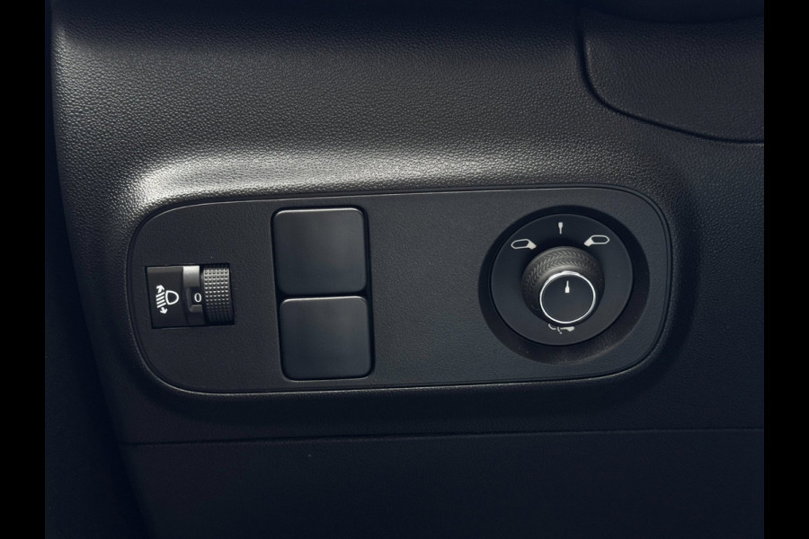 Citroën C3 1.2 PureTech Shine | Automaat | Camera | Stoelverwarming | PDC voor + achter | Navigatie