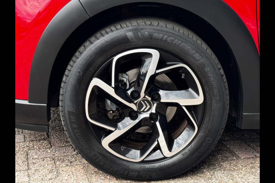 Citroën C3 1.2 PureTech Shine | Automaat | Camera | Stoelverwarming | PDC voor + achter | Navigatie