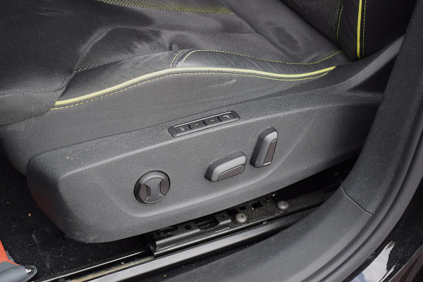 Škoda ENYAQ Coupé iV 80 RS | Pano | Memory | Alcantara | Matrix | Stuurverwarming
