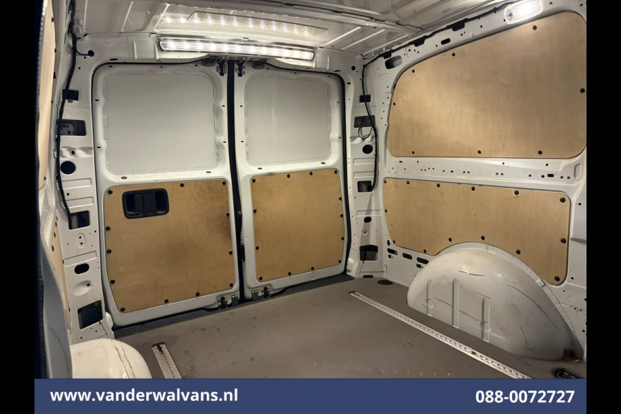 Mercedes-Benz Vito 116 CDI 164pk 2025 Model L2H1 Euro6 Airco | Navigatie | Camera | Adaptieve Cruisecontrol Stoelverwarming, Parkeersensoren, Bijrijdersbank