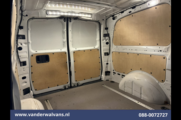 Mercedes-Benz Vito 116 CDI 164pk 2025 Model L2H1 Euro6 Airco | Navigatie | Camera | Adaptieve Cruisecontrol Stoelverwarming, Parkeersensoren, Bijrijdersbank