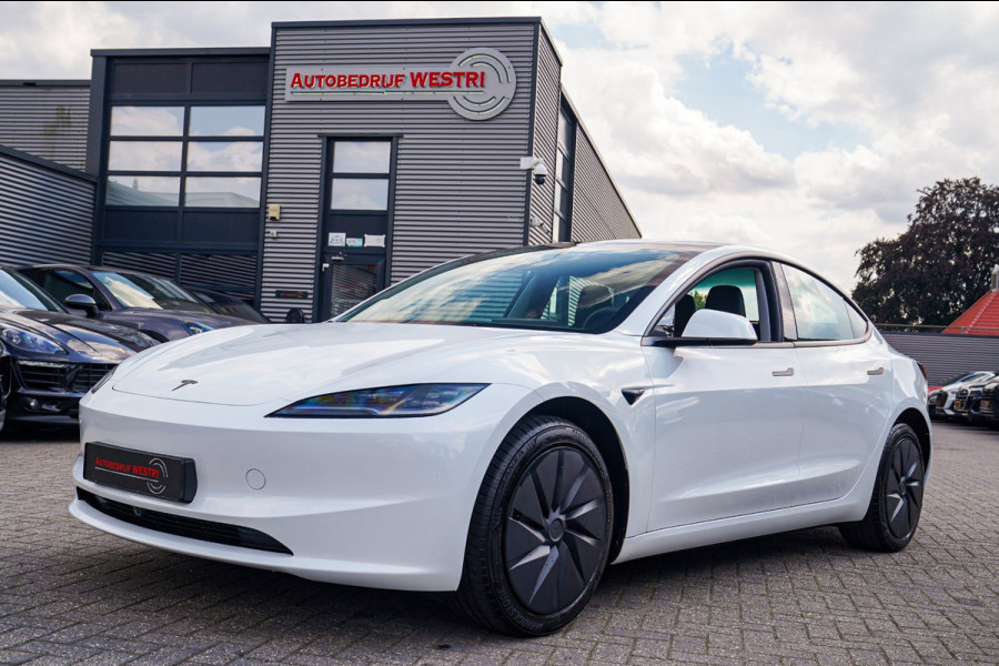 Tesla Model 3 RWD 60 kWh | Selfdriving optie | Panorama sunroof | 360cam | LED | Sfeerverlichting | Adaptieve cruise | Lane assist