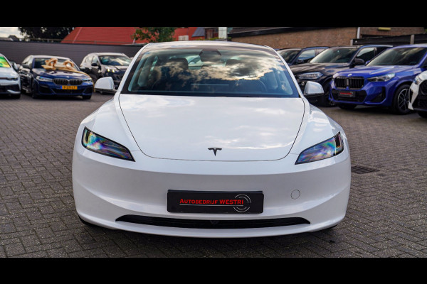 Tesla Model 3 RWD 60 kWh | Selfdriving optie | Panorama sunroof | 360cam | LED | Sfeerverlichting | Adaptieve cruise | Lane assist