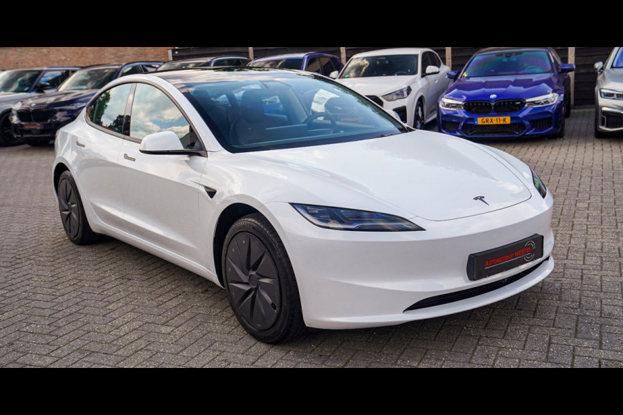 Tesla Model 3 RWD 60 kWh | Selfdriving optie | Panorama sunroof | 360cam | LED | Sfeerverlichting | Adaptieve cruise | Lane assist