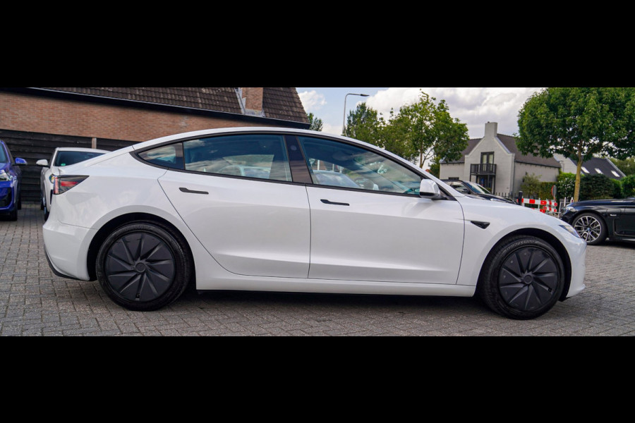 Tesla Model 3 RWD 60 kWh | Selfdriving optie | Panorama sunroof | 360cam | LED | Sfeerverlichting | Adaptieve cruise | Lane assist
