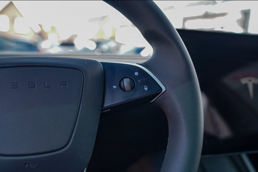 Tesla Model 3 RWD 60 kWh | Selfdriving optie | Panorama sunroof | 360cam | LED | Sfeerverlichting | Adaptieve cruise | Lane assist