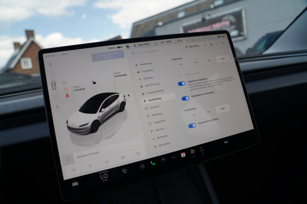 Tesla Model 3 RWD 60 kWh | Selfdriving optie | Panorama sunroof | 360cam | LED | Sfeerverlichting | Adaptieve cruise | Lane assist