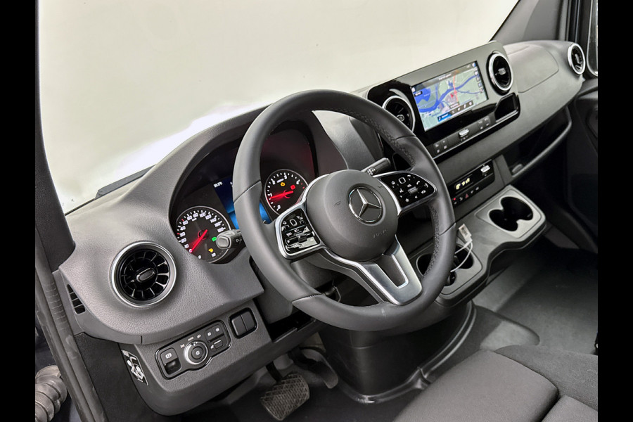 Mercedes-Benz Sprinter 319 CDI L2H2 Trekhaak 3500kg Distronic 360°camera N1-registratie