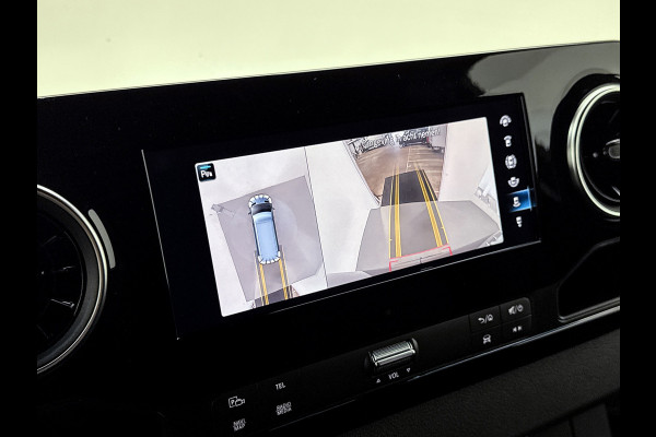 Mercedes-Benz Sprinter 319 CDI L2H2 Trekhaak 3500kg Distronic 360°camera N1-registratie