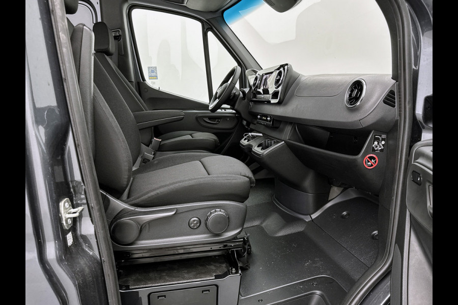 Mercedes-Benz Sprinter 319 CDI L2H2 Trekhaak 3500kg Distronic 360°camera N1-registratie