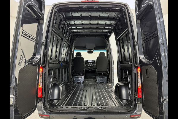 Mercedes-Benz Sprinter 319 CDI L2H2 Trekhaak 3500kg Distronic 360°camera N1-registratie
