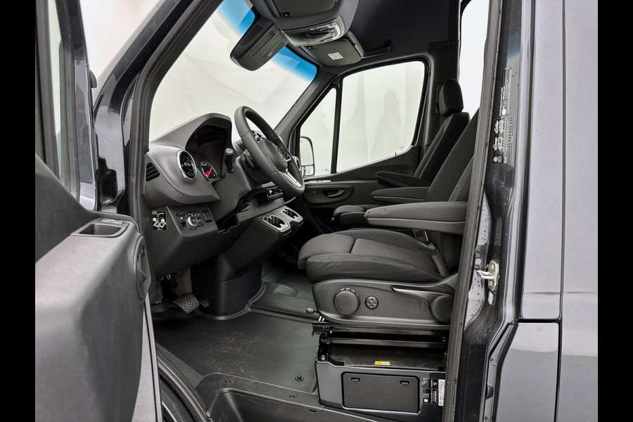 Mercedes-Benz Sprinter 319 CDI L2H2 Distronic 3500kg Trekhaak 360°camera Led Navigatie N1-registratie