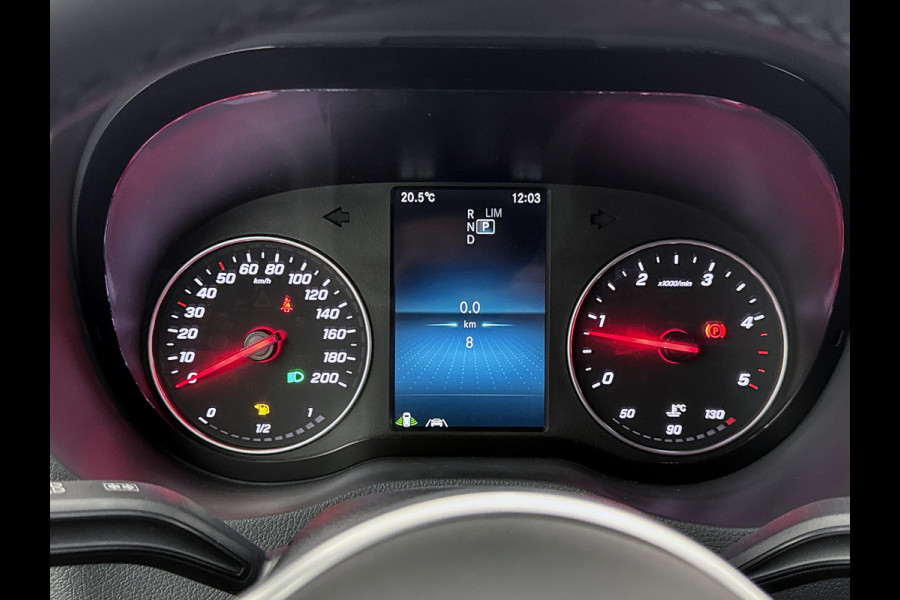 Mercedes-Benz Sprinter 319 CDI L2H2 Distronic 3500kg Trekhaak 360°camera Led Navigatie N1-registratie