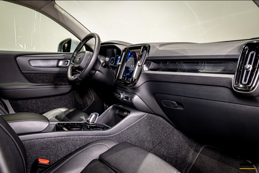 Volvo XC40 1.5 T5 Recharge Inscription | Pano | Adaptive Cruise