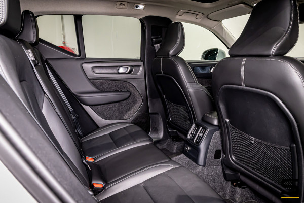 Volvo XC40 1.5 T5 Recharge Inscription | Pano | Adaptive Cruise