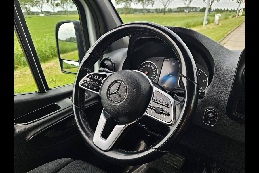 Mercedes-Benz Sprinter 317 L3H2, dubbele cabine,automaat, airco, LED, mbux, navi, camera, trekhaak