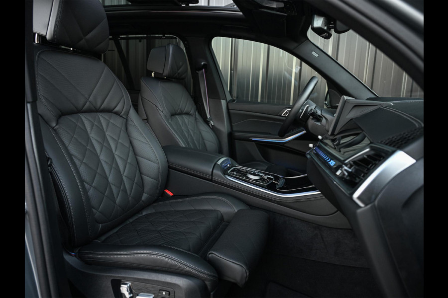 BMW X5 xDrive50e M-Sport Pro | Panoramadak | Harman/Kardon | HUD | Masagge + Ventilatie | 360 Camera | Active Cruise | Iconic Glow | Ambiance Interieur | Comfort Access | Soft-Close |