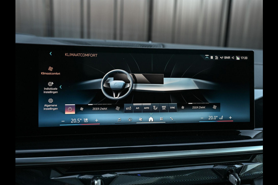 BMW X5 xDrive50e M-Sport Pro | Panoramadak | Harman/Kardon | HUD | Masagge + Ventilatie | 360 Camera | Active Cruise | Iconic Glow | Ambiance Interieur | Comfort Access | Soft-Close |