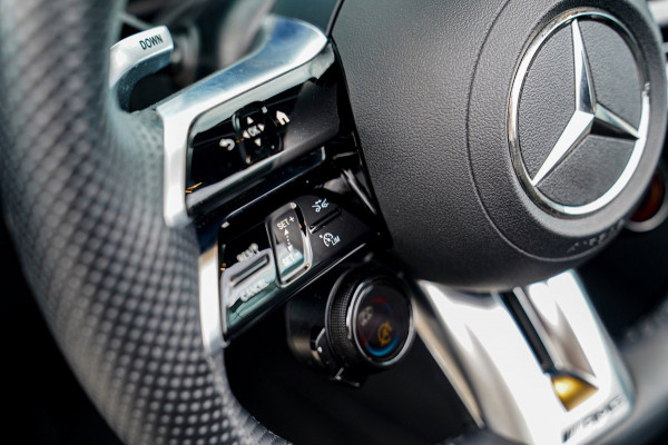 Mercedes-Benz SL-Klasse Roadster AMG 43 | Burmester | Digital Light | Parktronic | Sport uitlaat | Stoelkoeling | Nekverwarming |