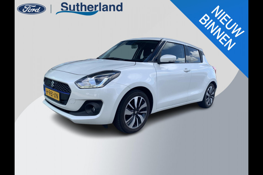 Suzuki Swift 1.2 Stijl Smart Hybrid | Trekhaak | Stoelverwarming | Climate Control | Camera | Lichtmetalen Velgen | Winterset |