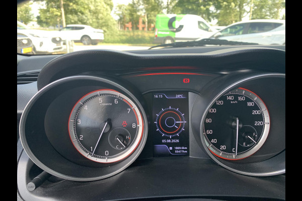 Suzuki Swift 1.2 Stijl Smart Hybrid | Trekhaak | Stoelverwarming | Climate Control | Camera | Lichtmetalen Velgen | Winterset |