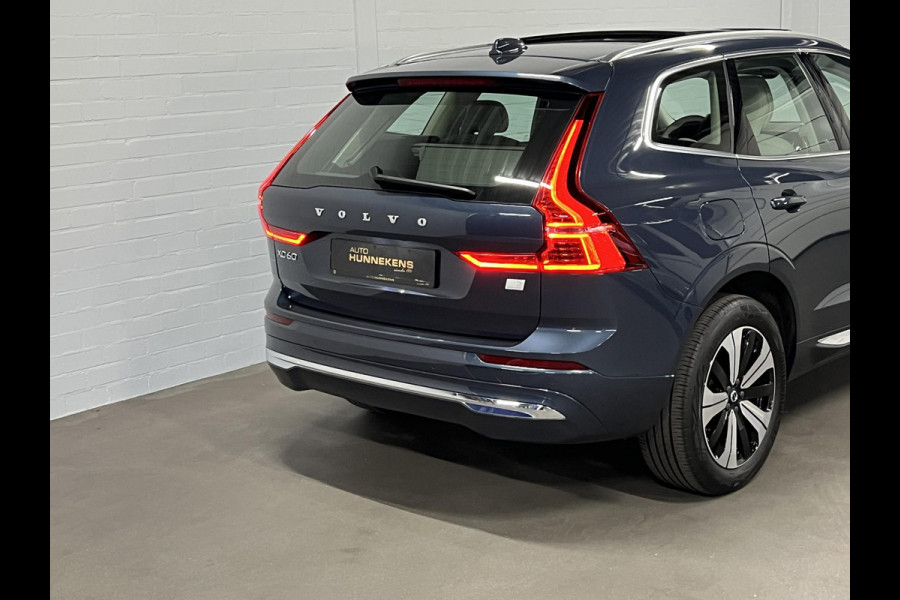 Volvo XC60 2.0 T6 Plug-in hybrid AWD Core Bright Adapt. cruise control | Open dak | Stuur-/Stoelverwarming | Camera | Memory | Keyless | Carplay | Google