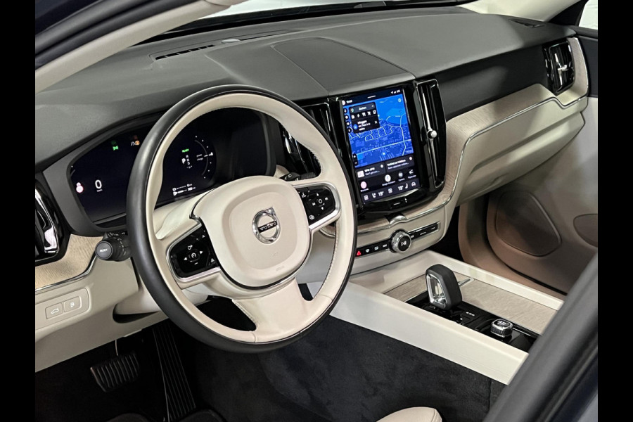 Volvo XC60 2.0 T6 Plug-in hybrid AWD Core Bright Adapt. cruise control | Open dak | Stuur-/Stoelverwarming | Camera | Memory | Keyless | Carplay | Google