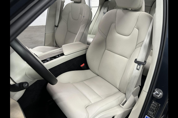 Volvo XC60 2.0 T6 Plug-in hybrid AWD Core Bright Adapt. cruise control | Open dak | Stuur-/Stoelverwarming | Camera | Memory | Keyless | Carplay | Google