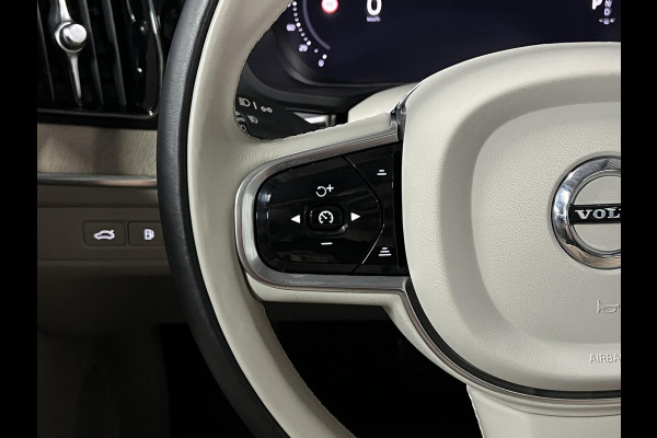 Volvo XC60 2.0 T6 Plug-in hybrid AWD Core Bright Adapt. cruise control | Open dak | Stuur-/Stoelverwarming | Camera | Memory | Keyless | Carplay | Google