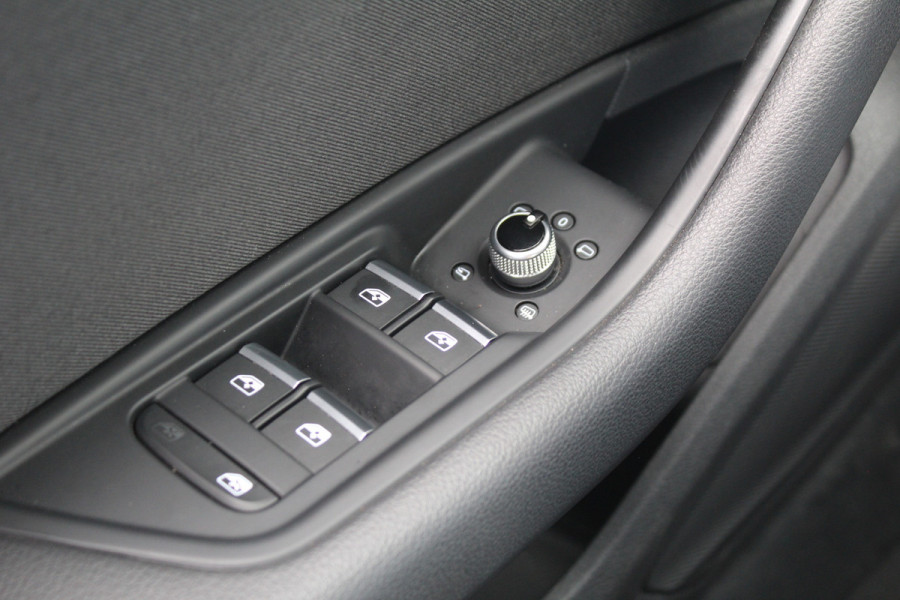 Audi A5 Sportback 40 TFSI S edition | Virtual | Massage | Camera | BLIS